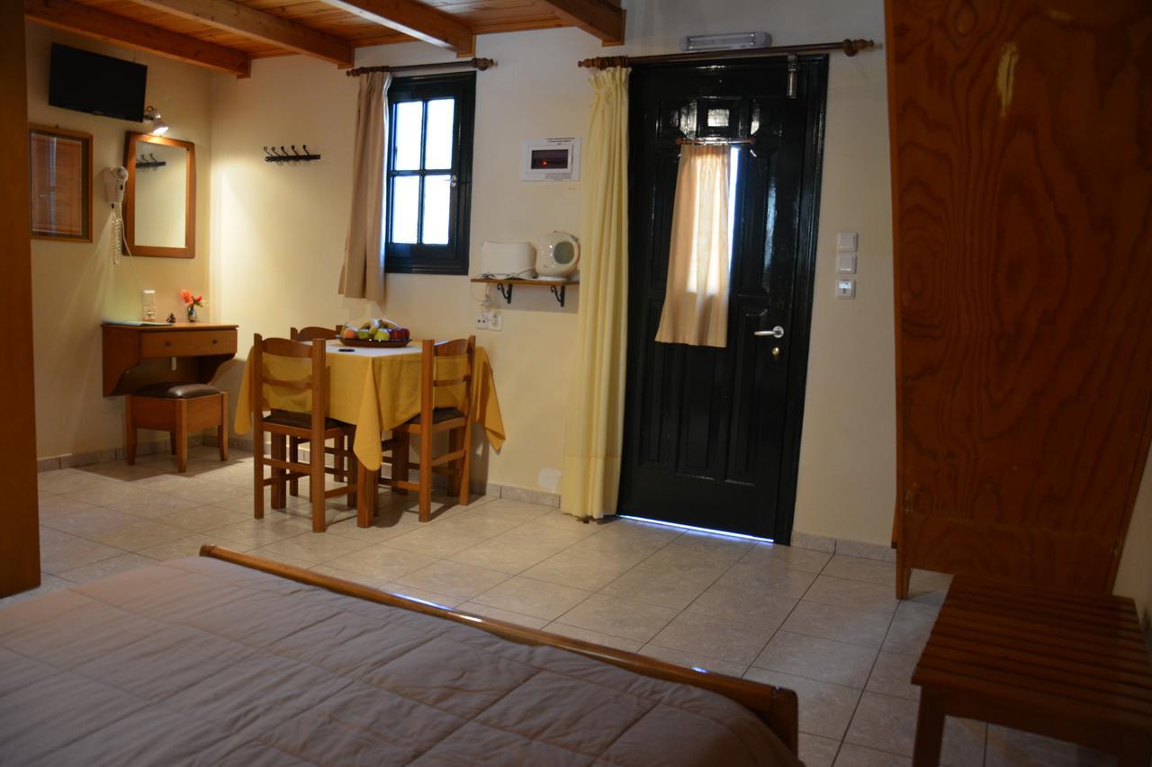 Aristotelis Apartahotel Frikes