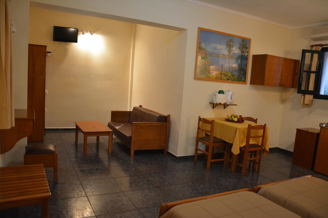 Aristotelis Apartahotel Frikes